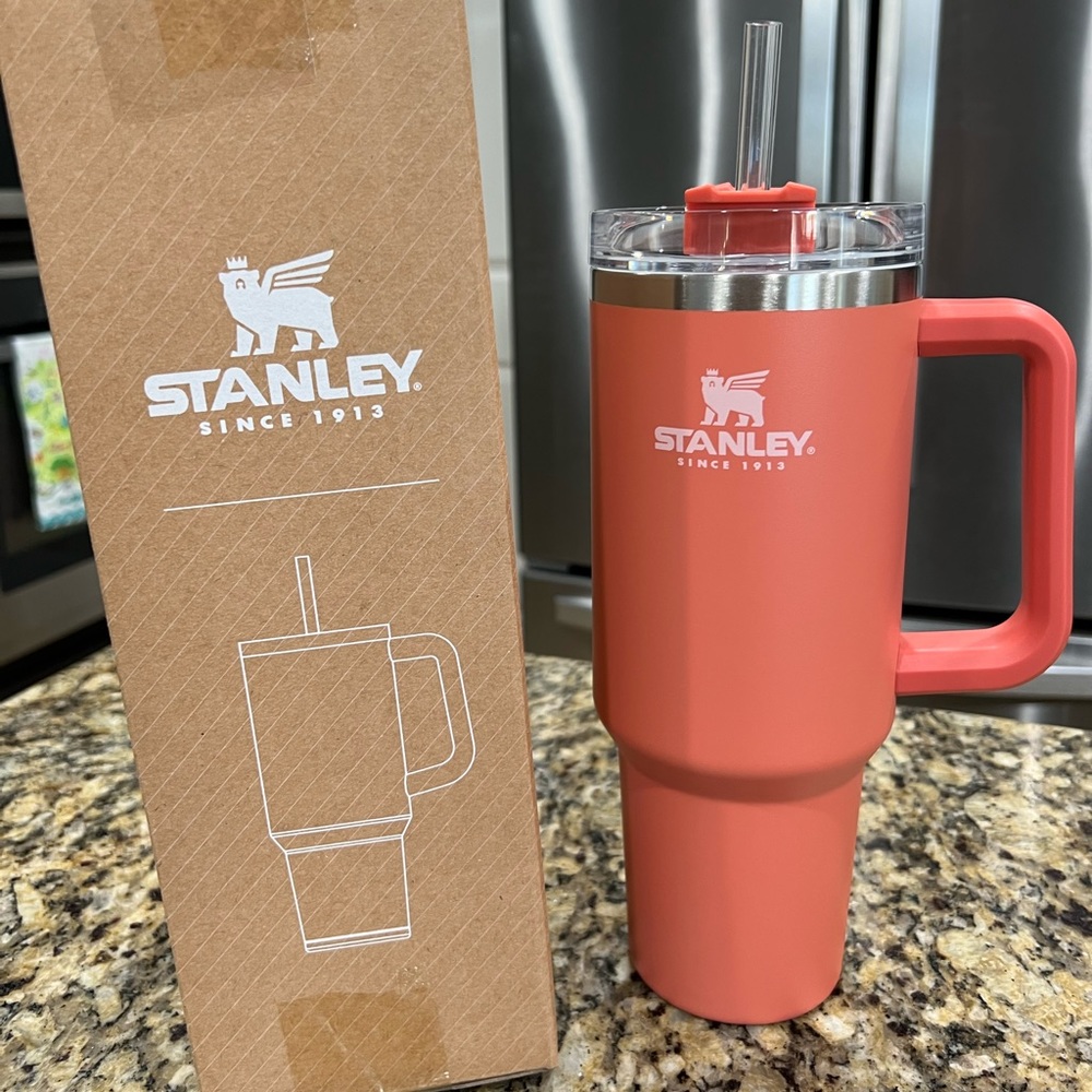 Stanley cup in color Grapefruit